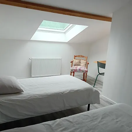 La Maison De Pescate לינה וארוחת בוקר