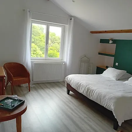 Couette-café La Maison De Pescate 3*