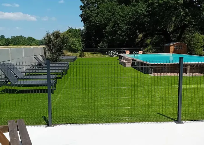 La Maison De Pescate Bed & Breakfast Souprosse